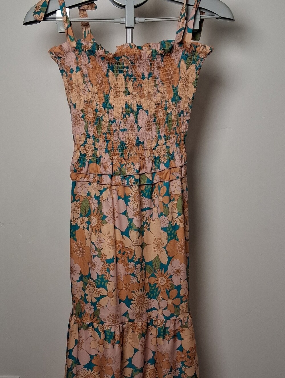 SundayUp Floral Smocked Maxi Dress in Peach & Teal size M fall wedding guest